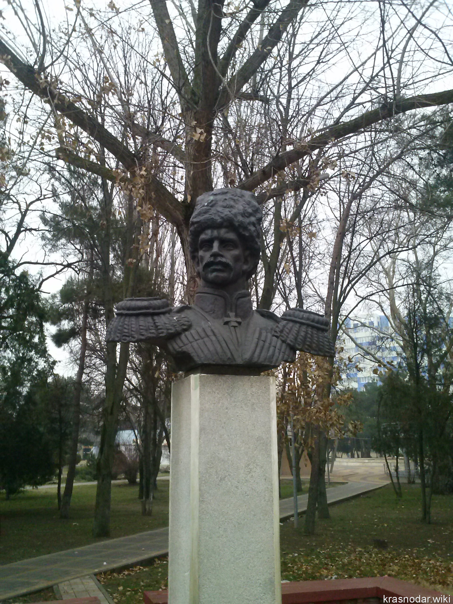 Анапа, Памятник Атаману Безкровному