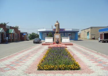 Армавир, Памятник воинам, павшим в Великой Отечественной войне