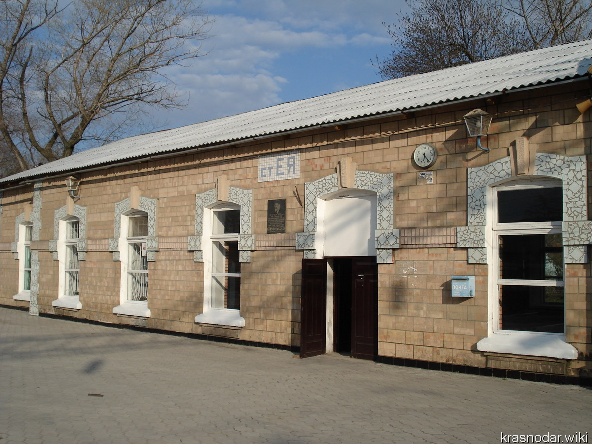 Новопокровская, станция ЕЯ