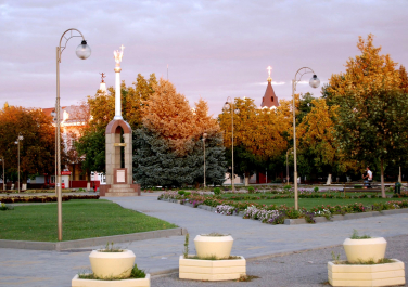 Лабинск, Площадь перед ДК, Современные, Цветные, Профессиональные