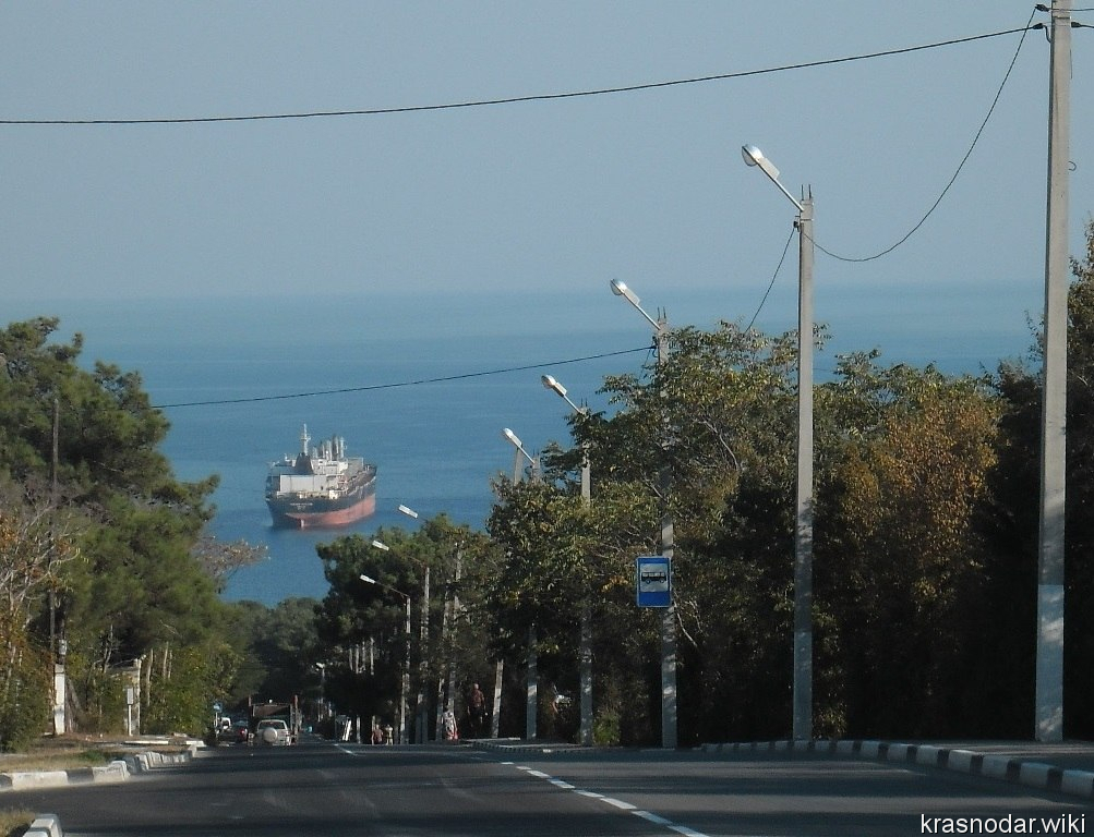 Геленджик, Дорога в голубую бухту