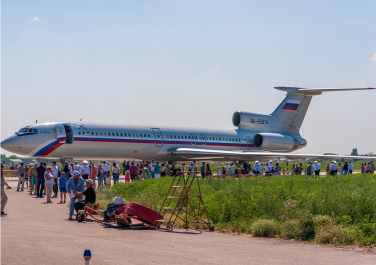 Ейск, Ту-154 RA85614 на авиашоу в Ейске