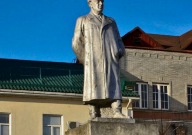 Памятник В.В. Куйбышеву