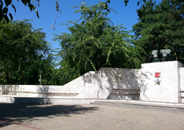 Памятник Героям Советского Союза