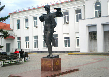 Памятник Е.Д. Бершанской (Краснодар)