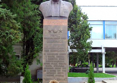 Памятник П.П. Лукьяненко (Краснодар)