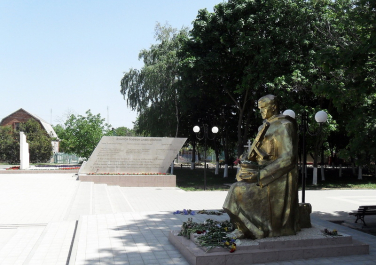 Приморско-Ахтарск, мемориал погибшим землякам, Современные, Цветные, Достопримечательности