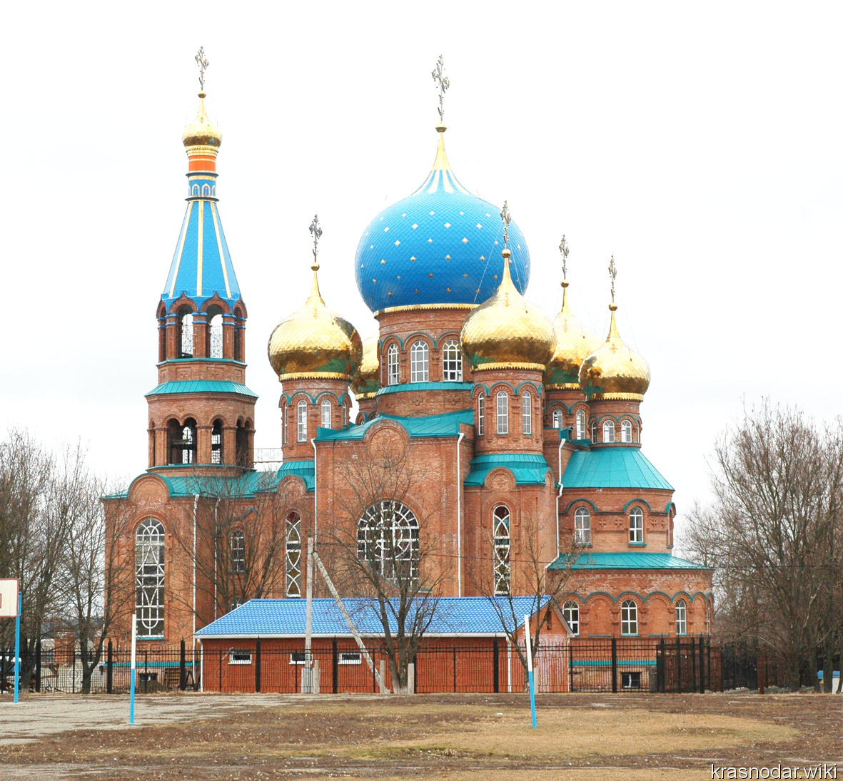 Павловская, Свято-Успенский храм