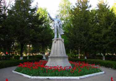 Приморско-Ахтарск, памятник Ленину, Современные, Цветные