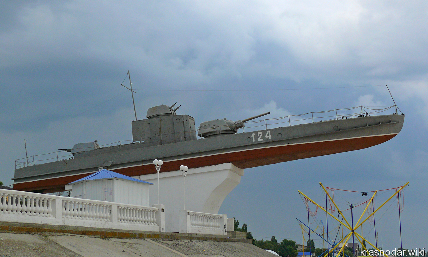 Приморско-Ахтарск, Памятник морскому десанту