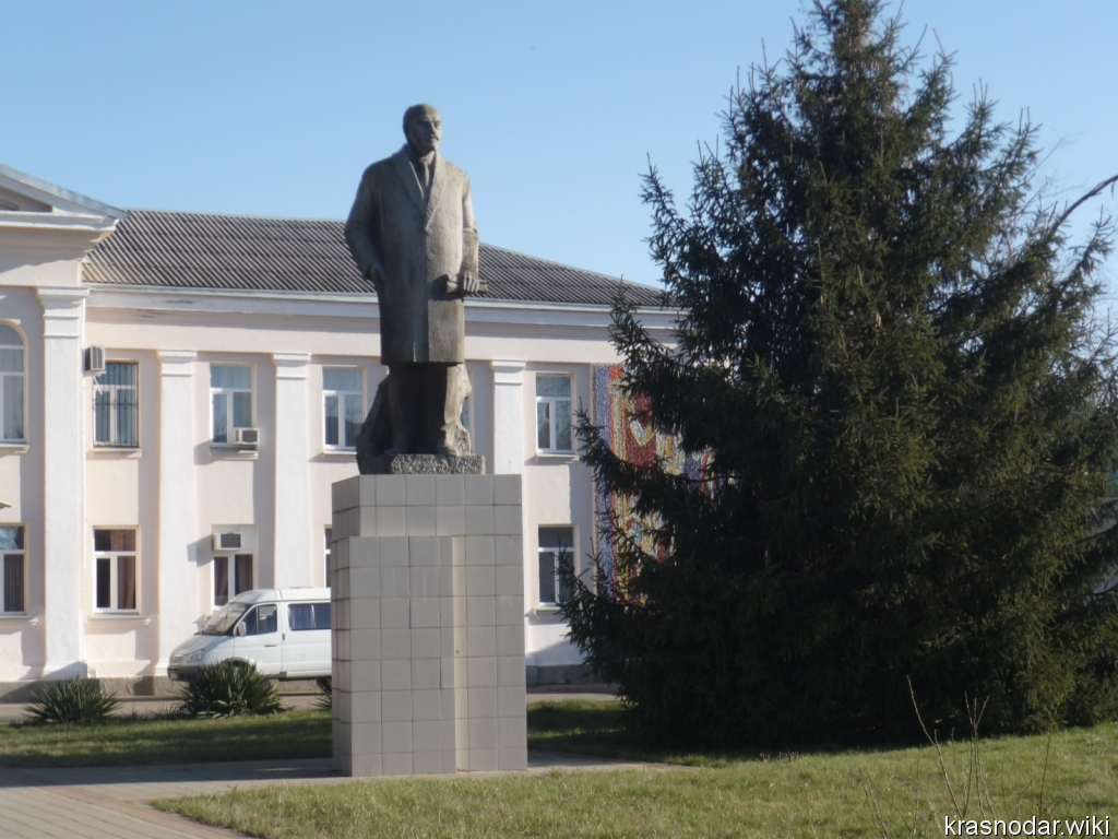 Северская, памятник В.И.Ленину