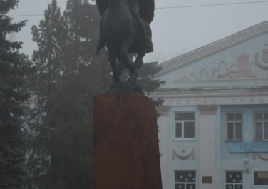 Староминская, памятник Чапаеву