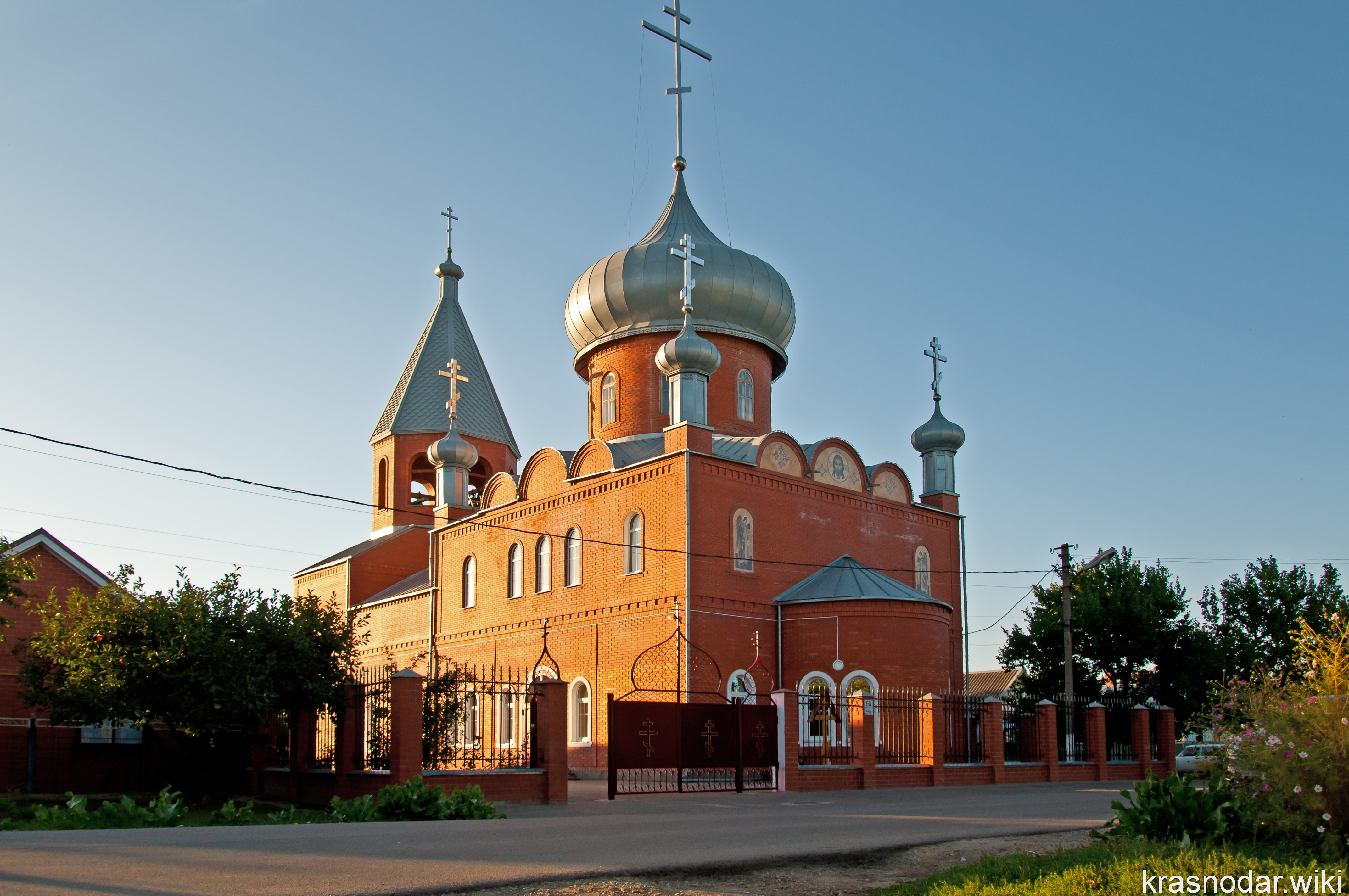 Приморско-Ахтарск, храм Воскресения Словущего