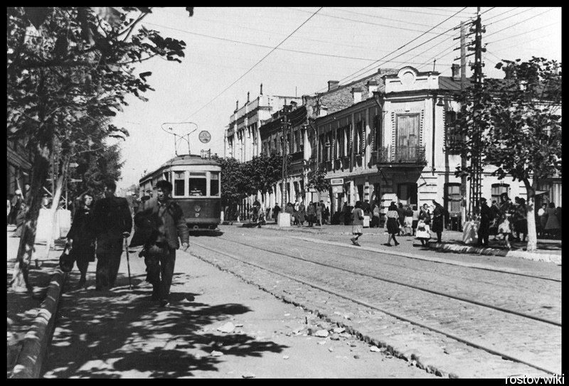 Краснодар, угол улиц Красной и Свердлова
